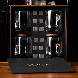 Подарунковий набір " Патриот "  4 келихи для віскі з різними вставками в коробці.