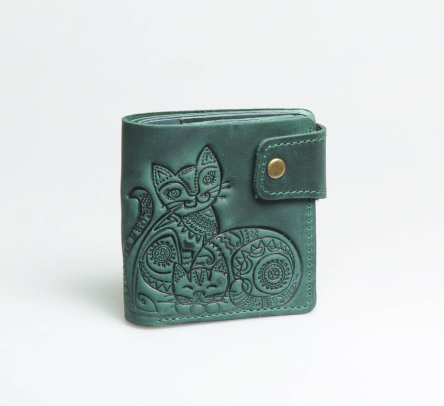 Дамський гаманець з натуральної шкіри ручної роботи з орнаментом "Котики" зелений, фото 1