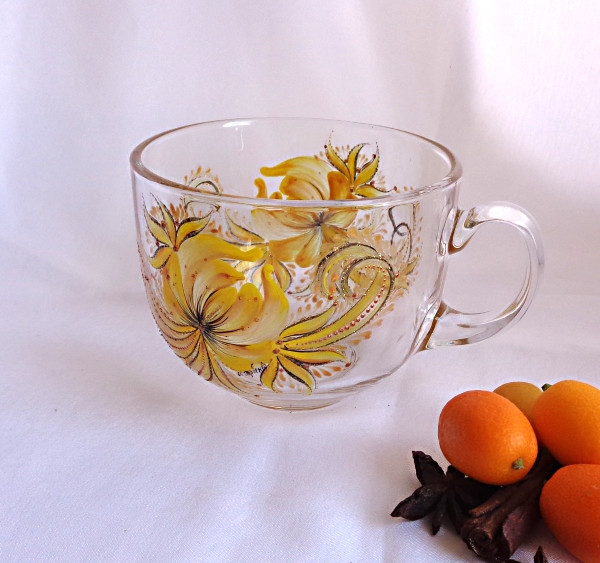 Чашка прозора скляна з авторським розписом ручної роботи "Жовта хризантема"