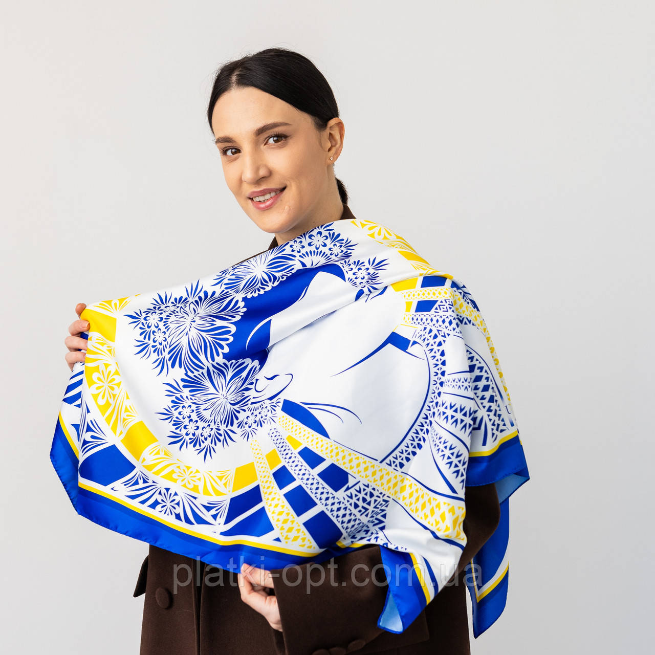 Хустка патріотична (атлас) 90х90 см.