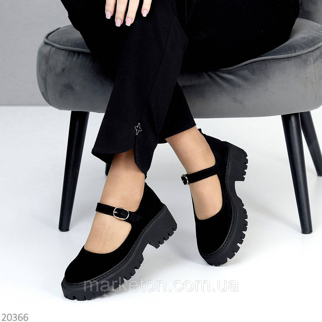 Шикарні замшеві чорні туфлі на шлейку натуральна замша виробництво Україна 40