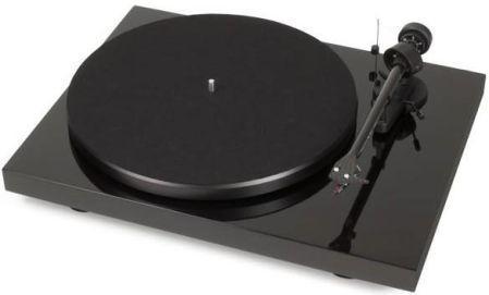 Програвач вінілових дисків Pro-Ject Debut Carbon