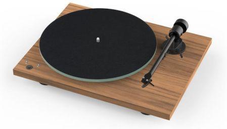 Програвач вінілових дисків Pro-Ject T1 Walnut OM5e