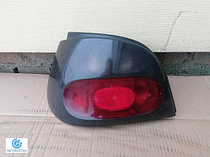 Вживаний ліхтар задній для Renault Megane I 1995-2002 ліва