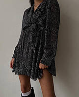 Жіноче красиве стильне модне молодіжне коротке плаття з заходом у горошок (чорний)