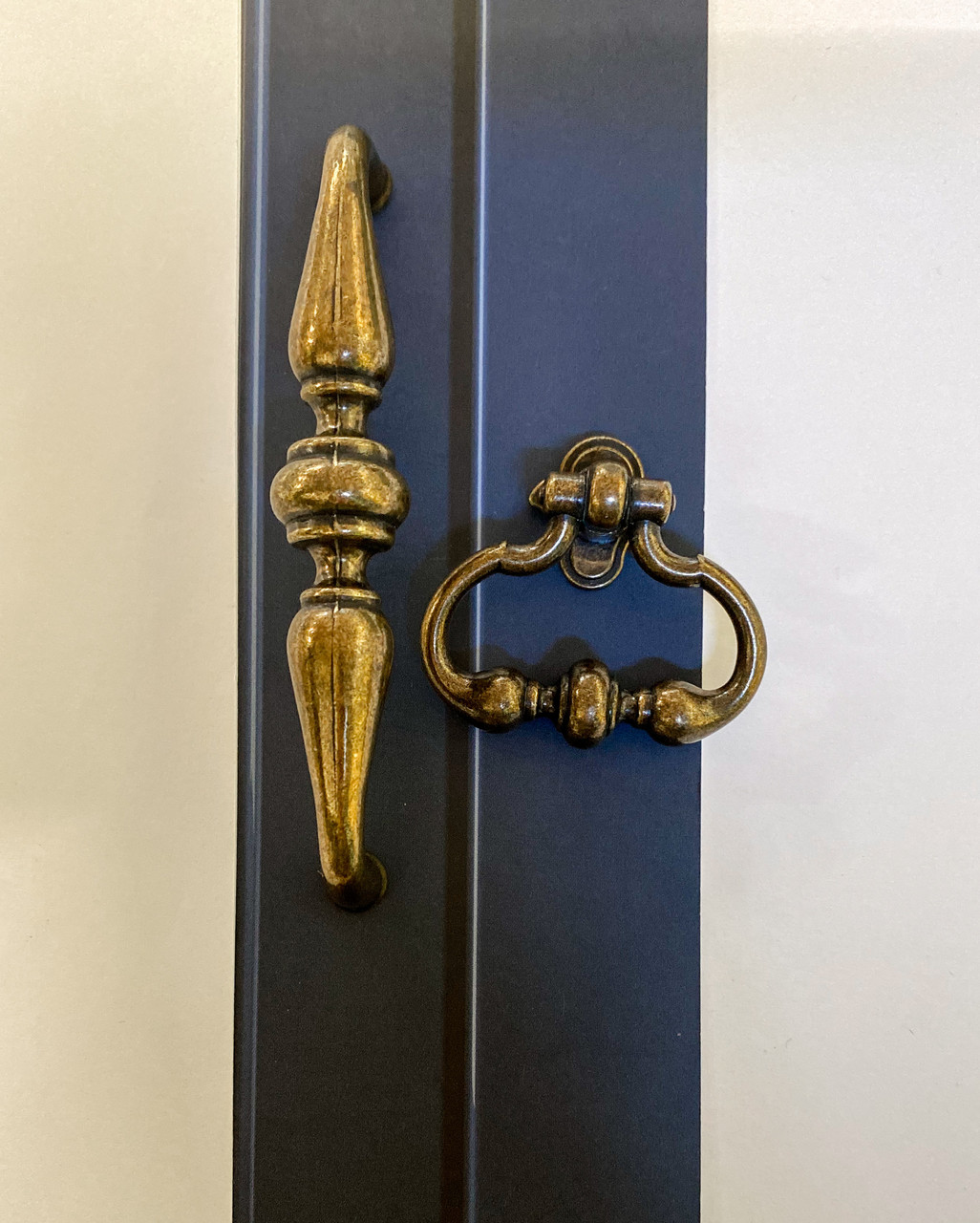 Ручки скоба та кільце Traditional сучасна класика в античній бронзі 