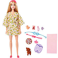 Лялька Барбі Догляд за собою День СПА Barbie Self-Care HKT90