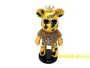 Фігурка Bearbrick Gold на торпедо авто