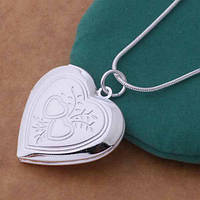 Красивий кулон з ланцюжком серця відкривається. Оригінальний жіночий медальйон з ювелірного сплаву на подарунок
