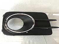 Заглушка, решетка противотуманной фары VW Tiguan 2012- 5N0853666, 5N0-853-666-G-9B9 правая от RT