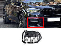 Решетка переднего бампера правая M-Paket на BMW X5 F15 2013-2018 года от PR