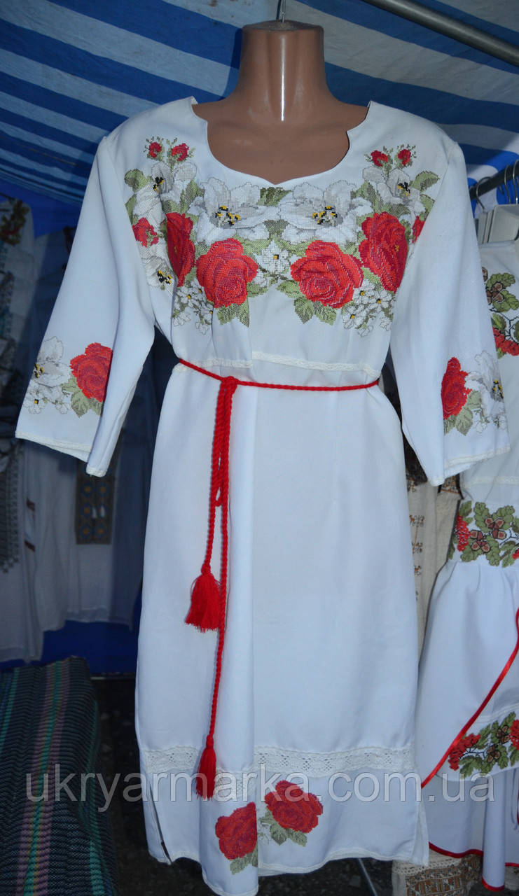 Плаття вишите "Небесні троянди"