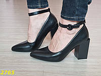 Туфли на устойчивом широком каблуке с ремешком застежкой узкий носок черные, Размер 37 (24 см)