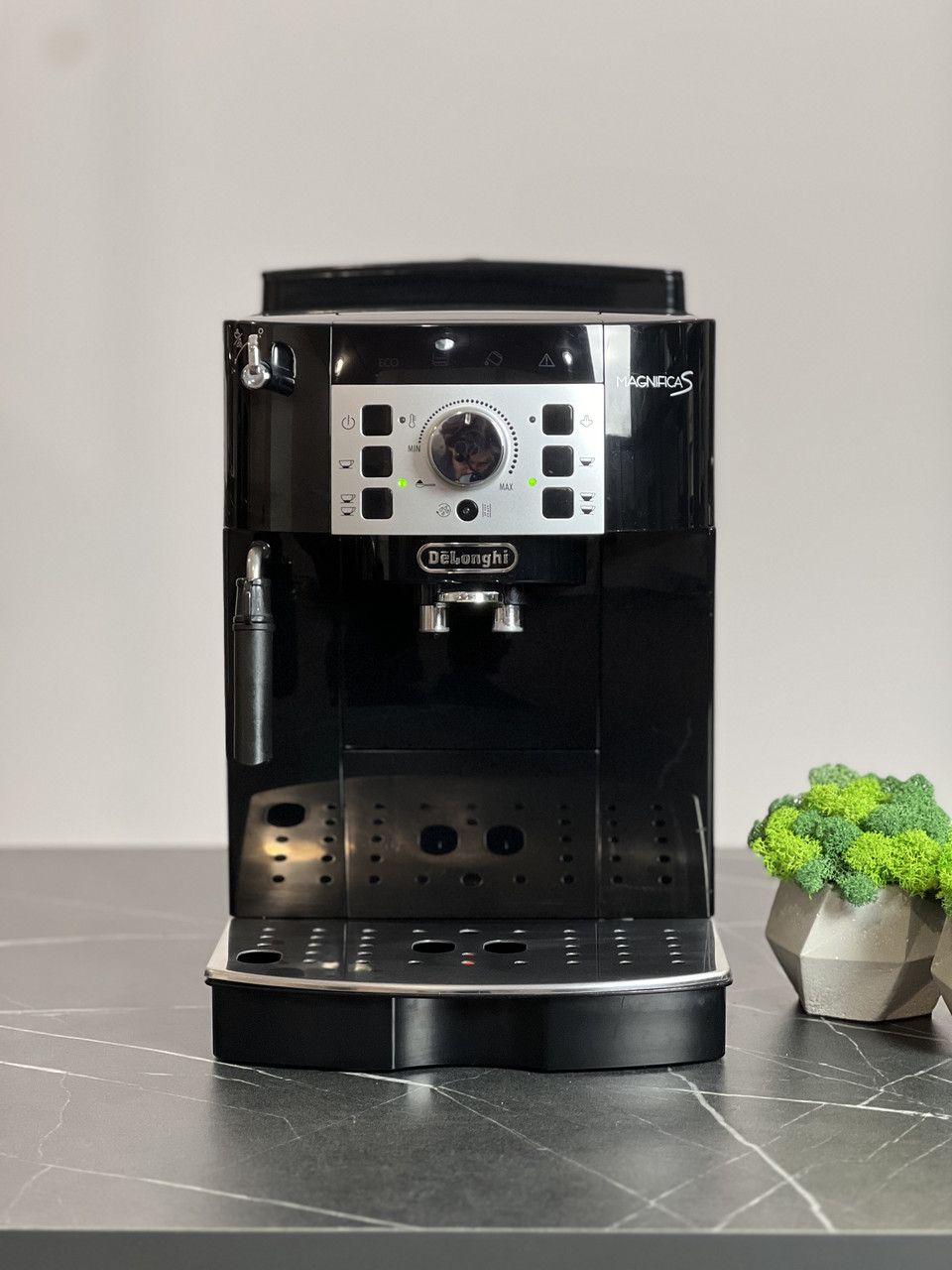 Кавомашина De'Longhi ECAM 22.115.B