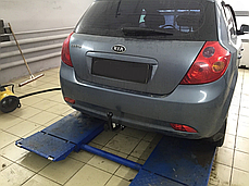 Фаркоп Kia Ceed хетчбек 2006-2012 (Кіа Сід) без підрізання бампера, фото 3