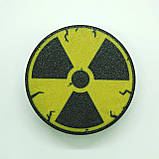 Таблетниця на 3 відділення, кругла, знак радиції, чорна, фото 2