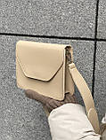 Жіноча класична сумка через плече крос-боді на широкому ремені бежева, фото 8