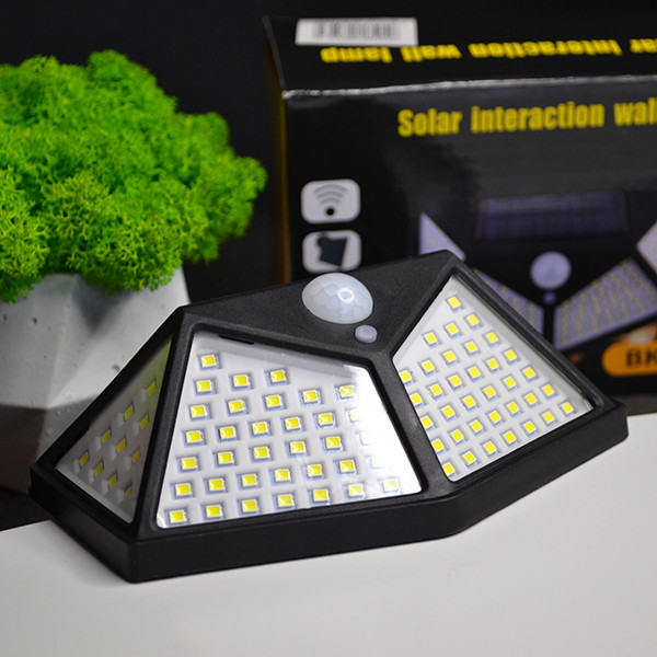 🌟Вуличний ліхтар на сонячній батареї із датчиком руху Solar Wall Lamp акумуляторний 1800 мАг 100 LED, фото 1