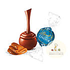 Шоколадні цукерки Lindt Lindor Caramel&Salt, карамель із сіллю, вагові, фото 2