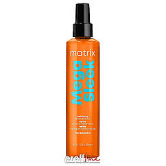 Спрей для розгладження неслухняного волосся Matrix Total Results Mega Sleek Iron Smoother з термозахистом, 250 мл