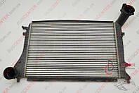 Радиатор интеркулера Volkswagen Caddy 1K0145803H