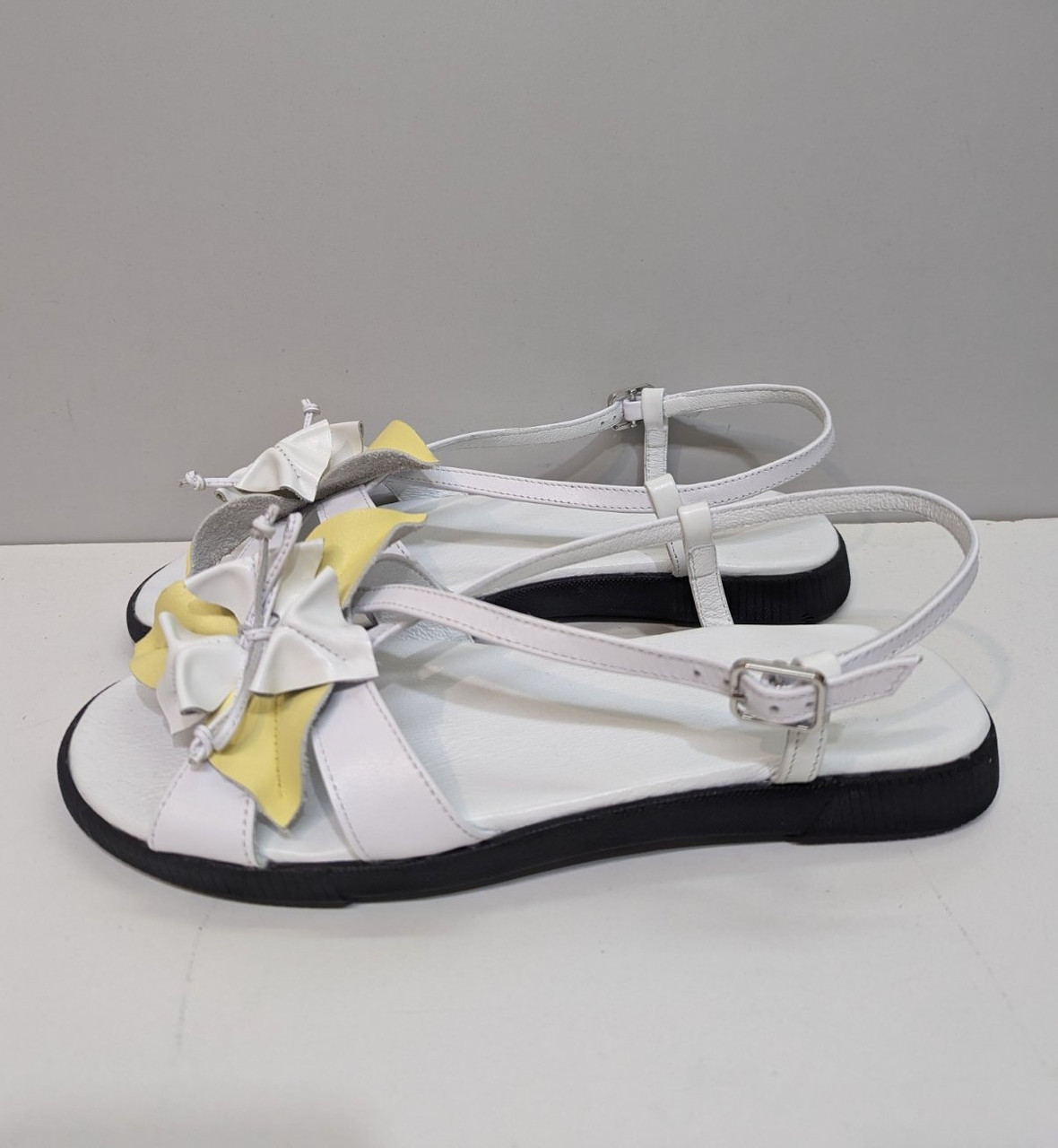 STTOPA Розміри 40-45. Босоніжки великих розмірів шкіряні. 319-4045 Білі Жовті, фото 1