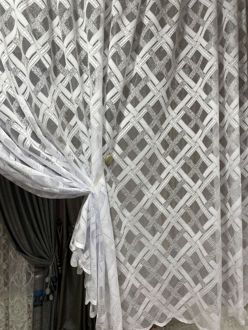 Тюль 1,60 м х 3 метри жакард абстракція біла