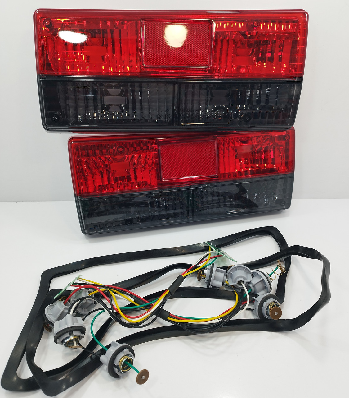 Ліхтар задній тонований (к-т лев +прав) ВАЗ 2107 WATT, фото 1