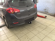 Фаркоп Kia Ceed JD хетчбек 2012-2018 (Кіа Сід) польський, гак на болтах, фото 3