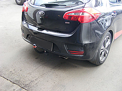 Фаркоп Kia Ceed JD хетчбек 2012-2018 (Кіа Сід) польський, гак на болтах