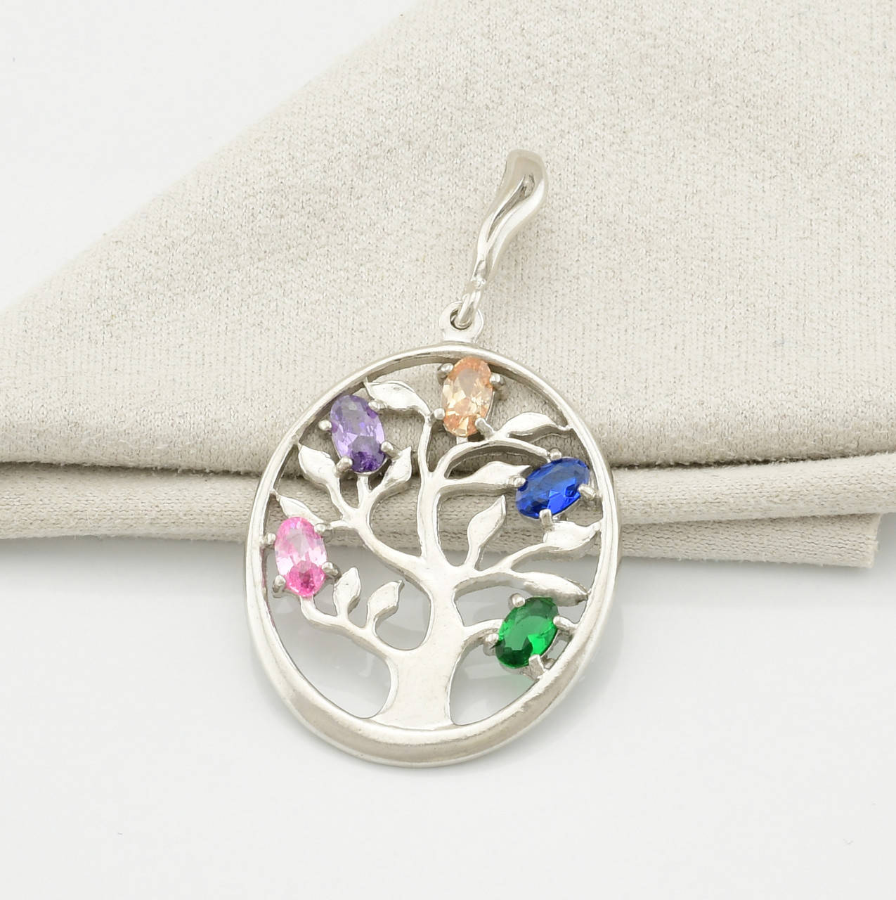 

Серебряный кулон Дерево жизни размер 43х23 мм разноцветные фианиты вес 4.12 г