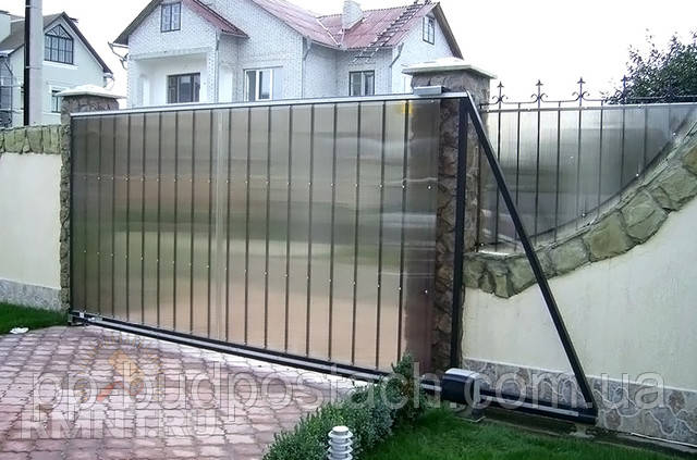 Строительство забора из поликарбоната Заборы из поликарбоната