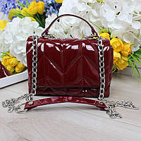 Жіноча лакова сумка красива маленька з ланцюжками червона екошкіра