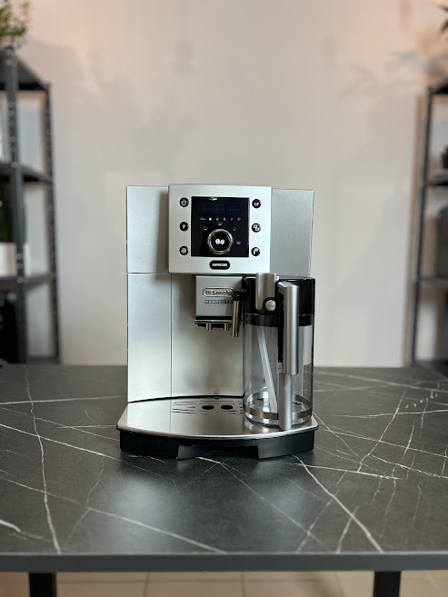Кавомашина Delonghi Perfecta Cappuccino ESAM5550 S (refurbished)