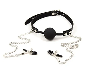 Кляп з кулькою та затискачами для сосків DS Fetish Locking gag with nipple clamps black, 4 см.