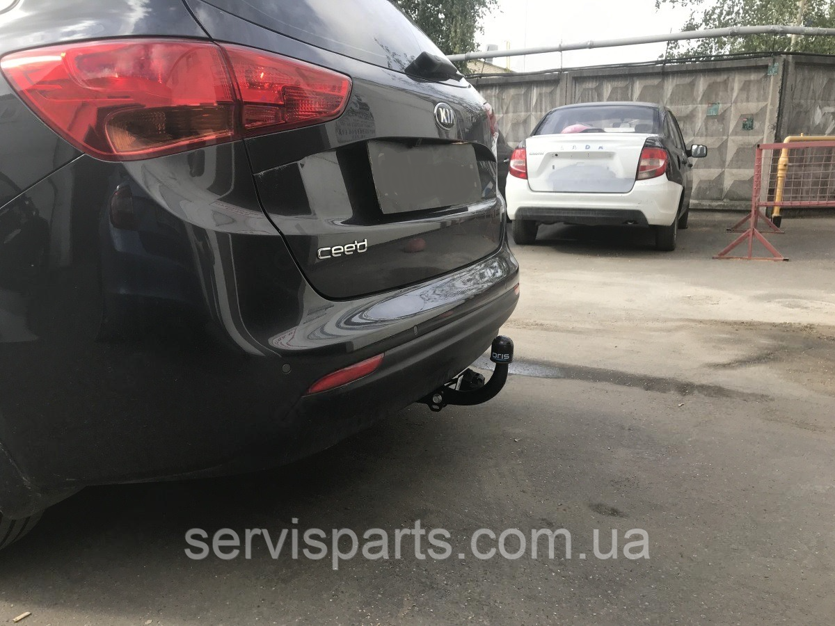 Фаркоп Kia Ceed SW 2012-2018 (Кіа Сід універсал) без зняття бампера