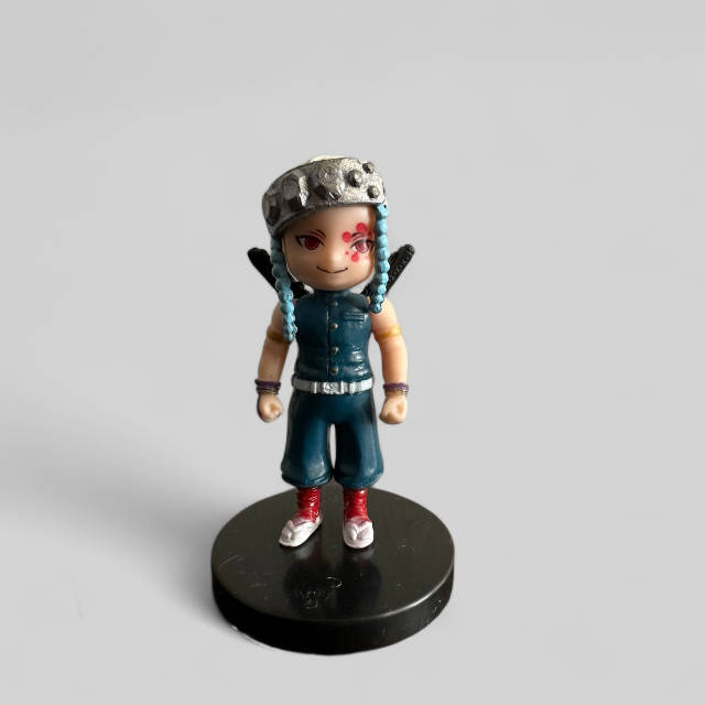 5625290499_w1280_h640_figurki-