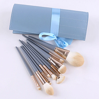 Набор кистей для макияжа в чехле-сумочке на завязках голубые