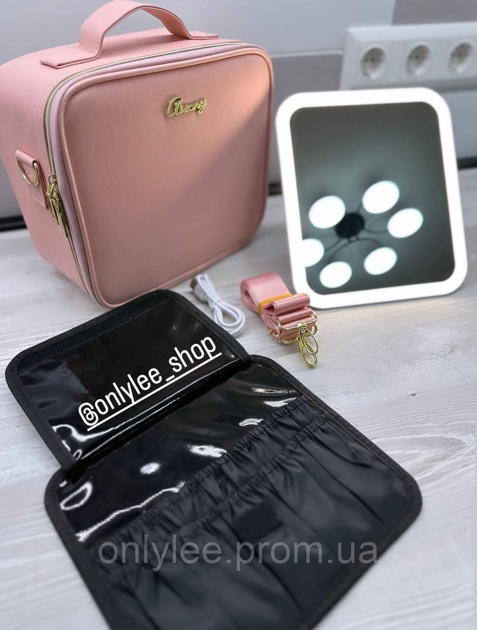 Дорожня косметичка валізка з дзеркалом і LED-підсвіткою 3 режими та ременем для носіння на плечі Рожева - фото 1 - id-p2156433637