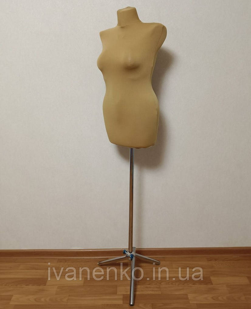 Манекен жіночий на тринозі 46 розмір, фото 1