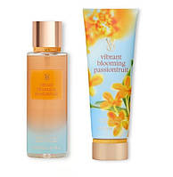 Парфумований набір Victoria s Secret Vibrant Blooming Passionfruit лосьйон і спрей для тіла