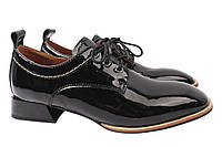 Туфлі жіночі з натуральної лакової шкіри на низькому ходу на шнурівці Чорні Brocoly 318-21DTC KB, код: 7365159