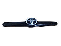 Накладка крышки багажника эмблема Toyota Camry V40 2006-2011 7681133901