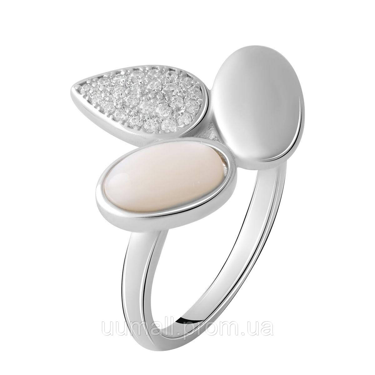 Серебряное кольцо SilverBreeze с натуральным перламутром (2055822) 17 размер UM, код: 6434427 - фото 1 - id-p2158358376