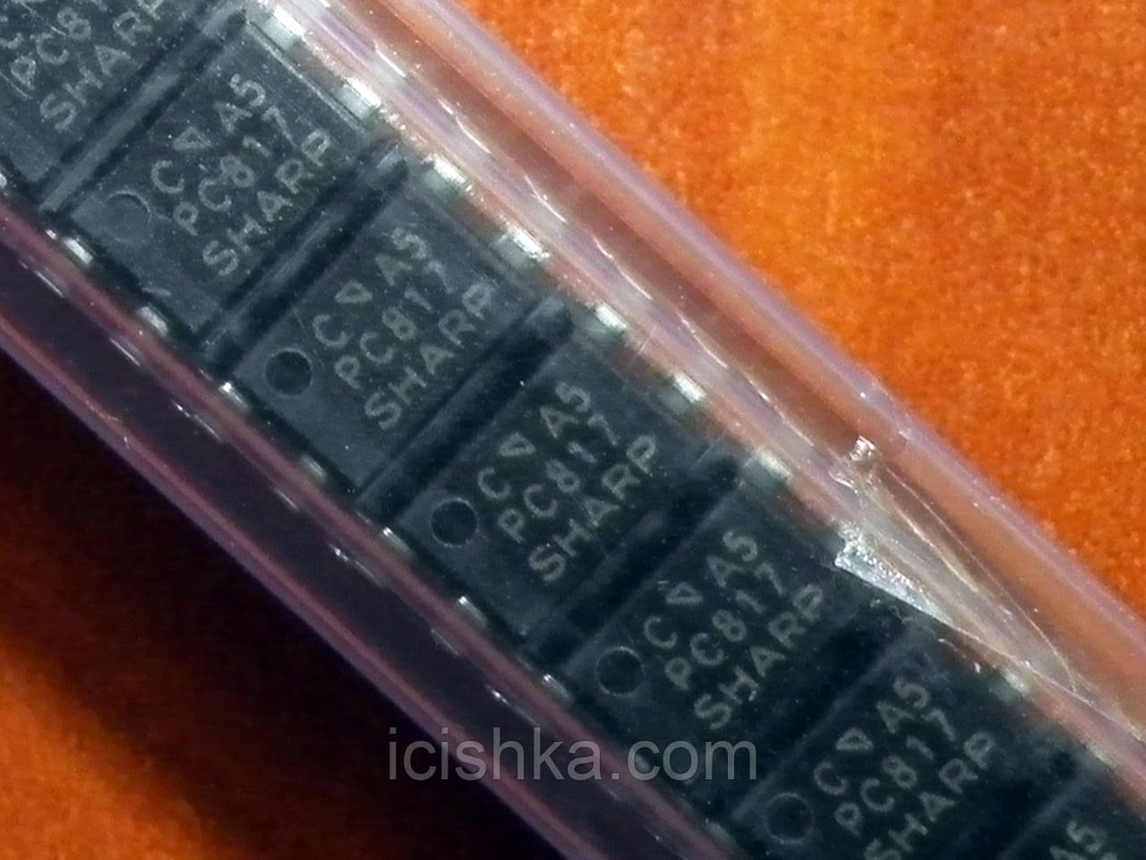 Оптопара оптрон PC817 (EL817) Sharp DIP4