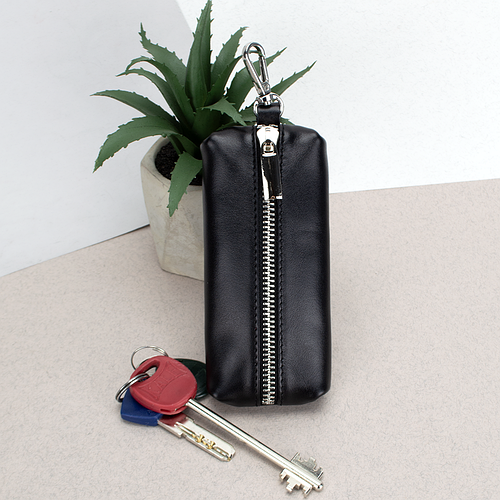 Ключница мужская кожаная на молнии Classic (черная) с карабином (ID ...