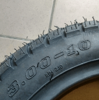 Покришка з камерою SC-TYRE 3.00-10 SC-124