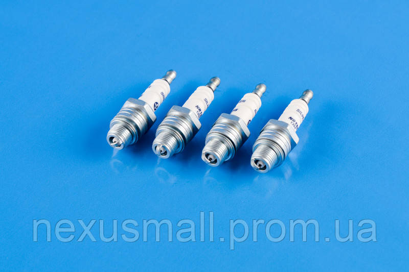 Свечи зажигания ИЖ 2140 (412), 2141 Москвич ГАЗ 24 Волга ЗИЛ, УАЗ ...