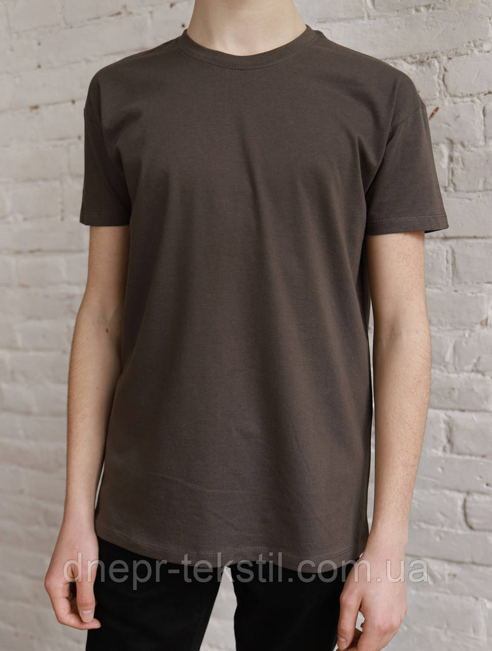 Темно-серая мужская футболка для официантов барменов поваров. Одежда для персонала кафе и ресторанов - фото 1 - id-p2161408436