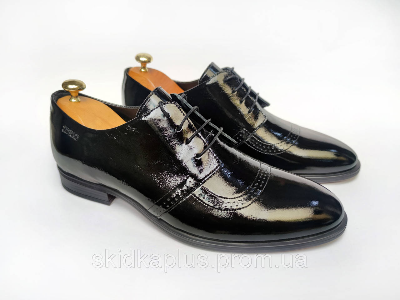 Чоловічі туфлі з натуральної лакованої шкіри Ікос 0519 39 Чорний SP, код: 7481665
